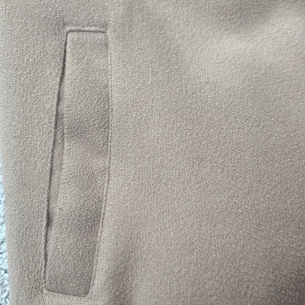 ⭐️ Firm Price ⭐️ Small Tan skirt peacoat - Picture 5 of 5